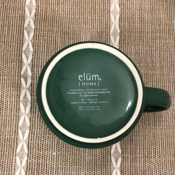 Elum Cat Holiday Green Mug Christmas Winter 16 oz - Picture 6 of 6